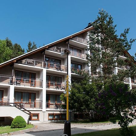 Hotel Radejov Knezdub Exteriör bild