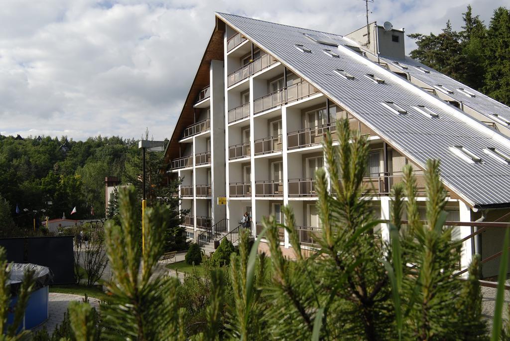 Hotel Radejov Knezdub Exteriör bild